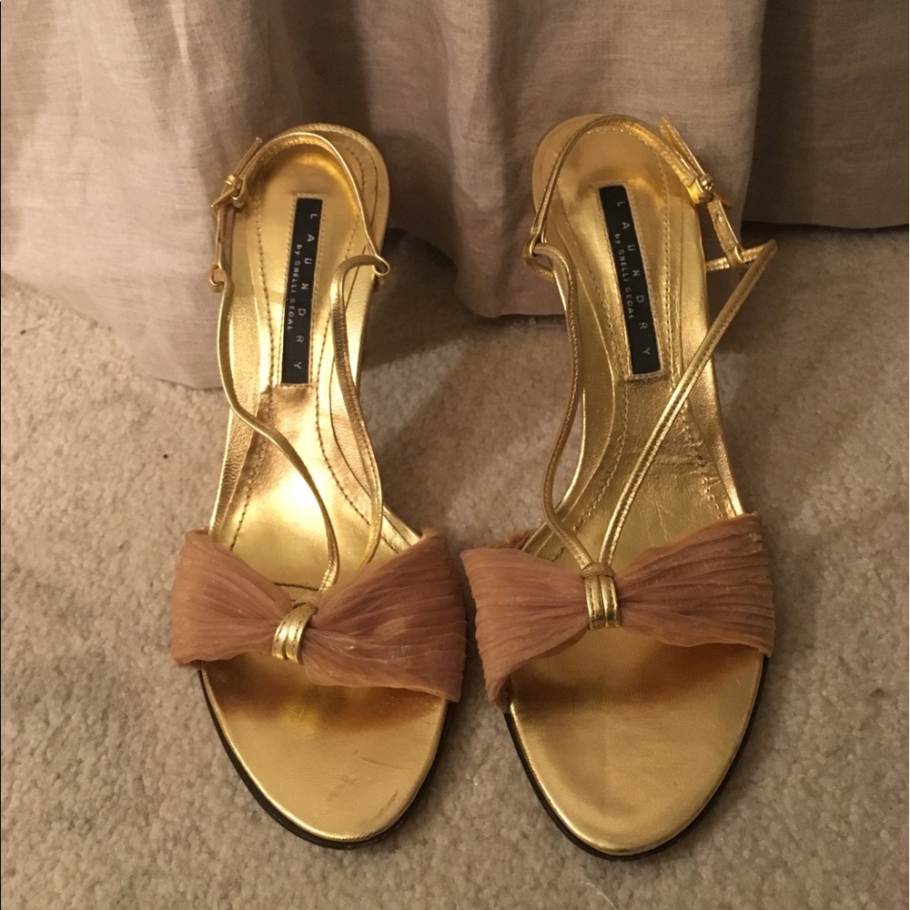 Laundry by Shelli Segal Gold Sandals